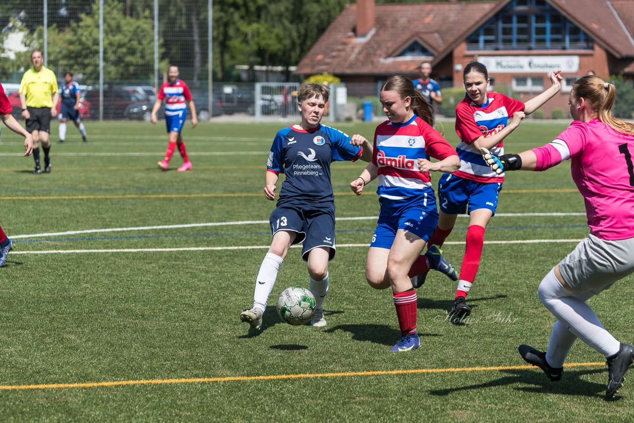 Bild 170 - wBJ Holsatia Elmshorn - VfL Pinneberg : Ergebnis: 1:4